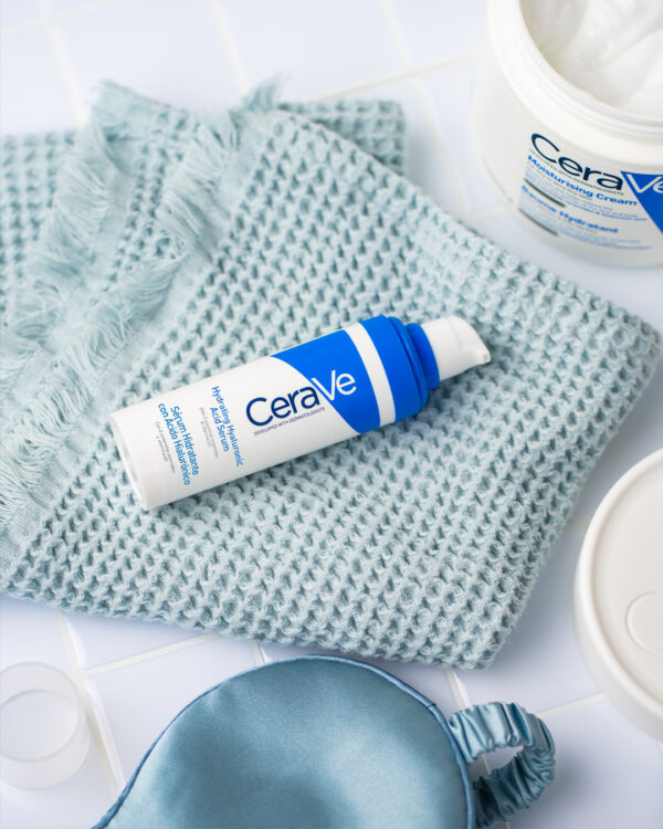 CERAVE Sérum Hidratante con Ácido Hialurónico